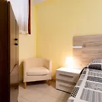 41 Copacabana Ocean View Pool Apartment *