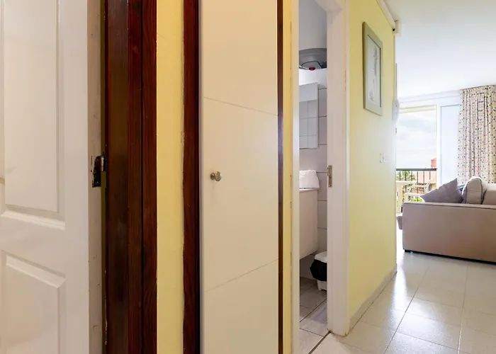 41 Copacabana Ocean View Pool Apartment